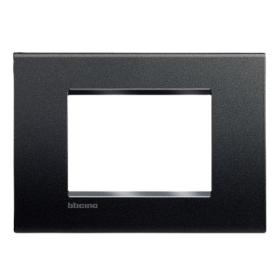  Bticino Serie  Livinglight  Placca Quadra 3 Moduli in Tecnopolimero per Impianti Civili