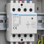 Chint 256098 NCH8-40.40/24 Contattore Modulare 40A 4NA 24Vac 3M IEC/EN 61095 4P 15A 50/60Hz IP20 Contatti Ausiliari 4NA