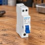 Chint 643000 NZK1-32/1 Commutatore Unipolare 1-0-2 1M 32A 230Vac 1P IEC/EN 60669-1 IP20 Guida DIN 2/3 Posizioni NA-C-NC